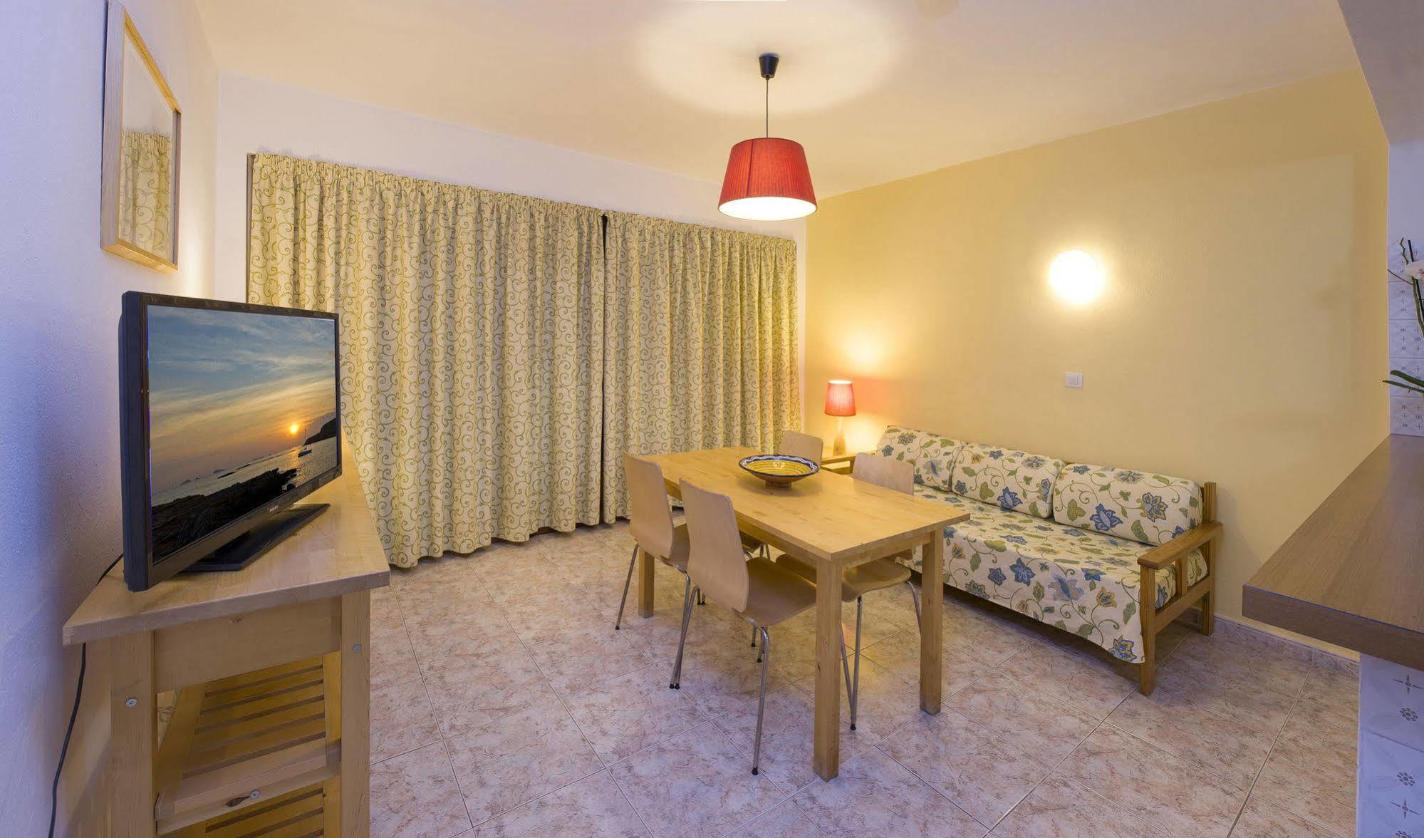 Cana Rita Apartamentos San Antonio  Ngoại thất bức ảnh